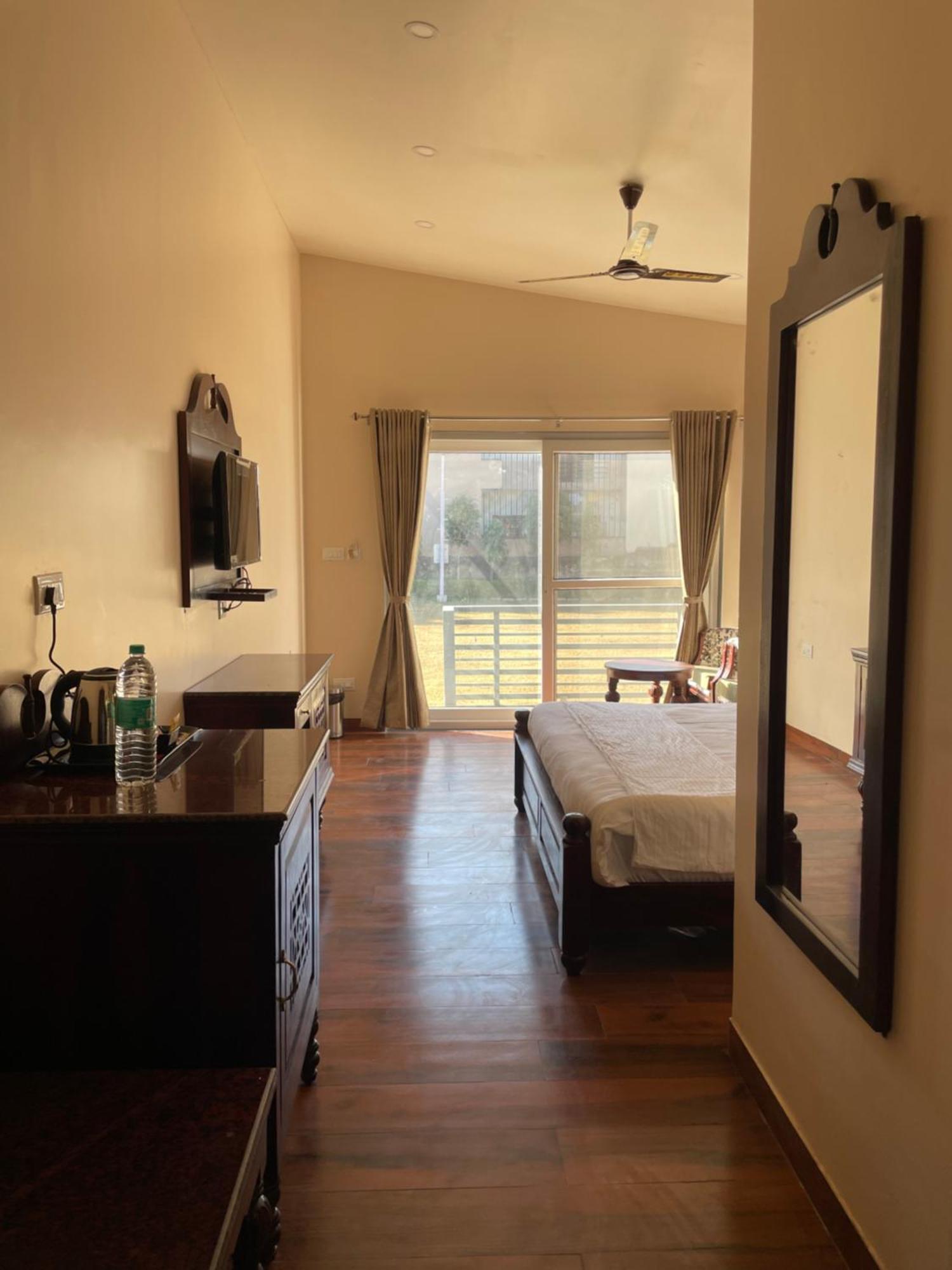 Vrindavan Greens Resort Udaipur Buitenkant foto