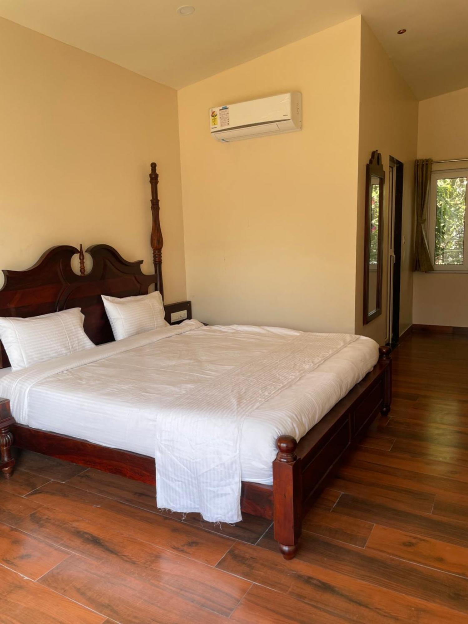 Vrindavan Greens Resort Udaipur Buitenkant foto